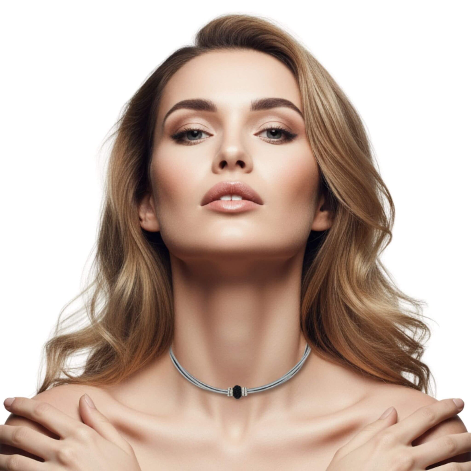 Collar gargantilla de cuero gris plata y brillantes de cristal negros