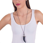 Collar cuerno de pitón azul y cadena de cristal