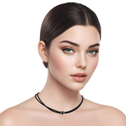 Collar gargantilla de cuero sintético negro y rondelles de strass