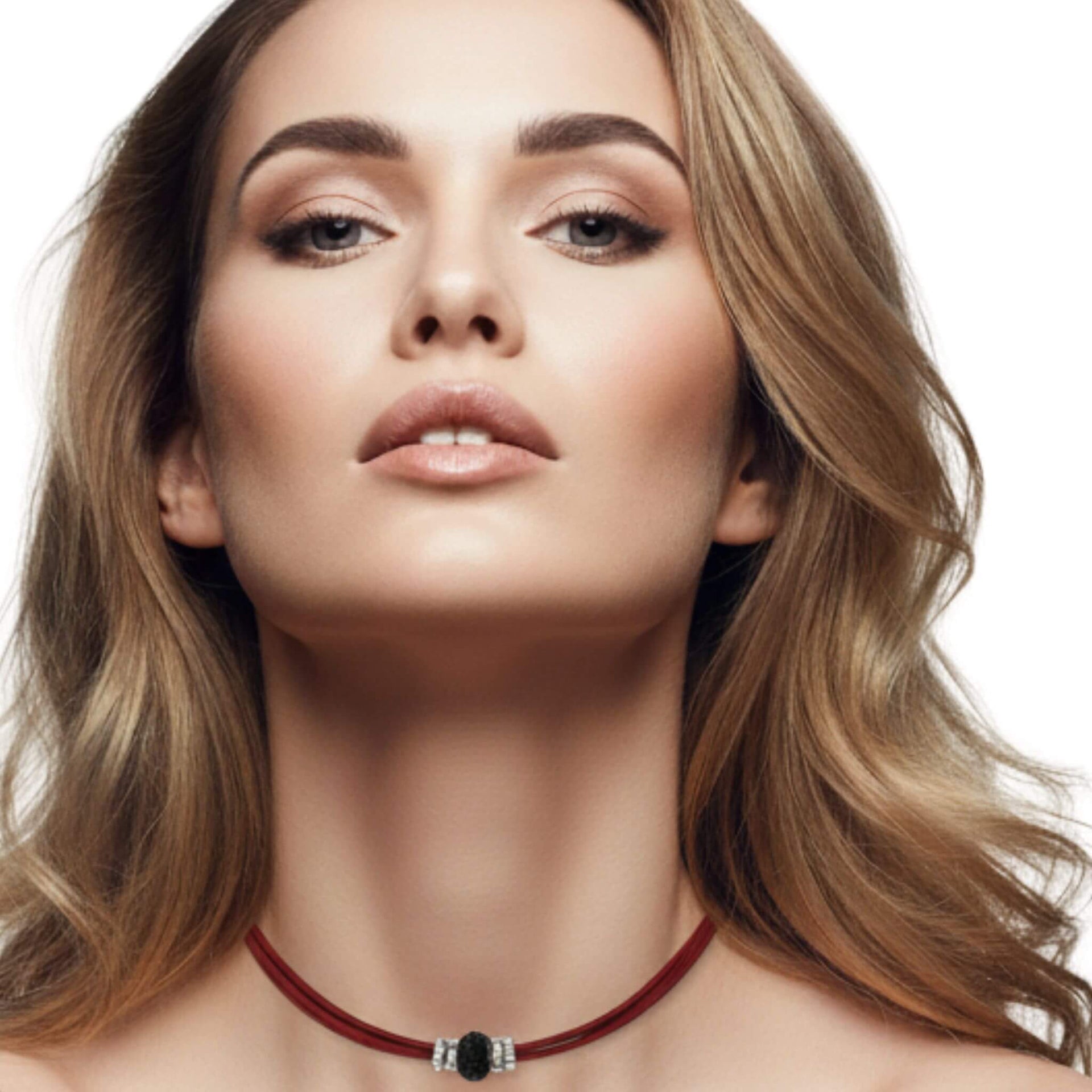 Collar gargantilla de cuero rojo y brillantes de cristal negro