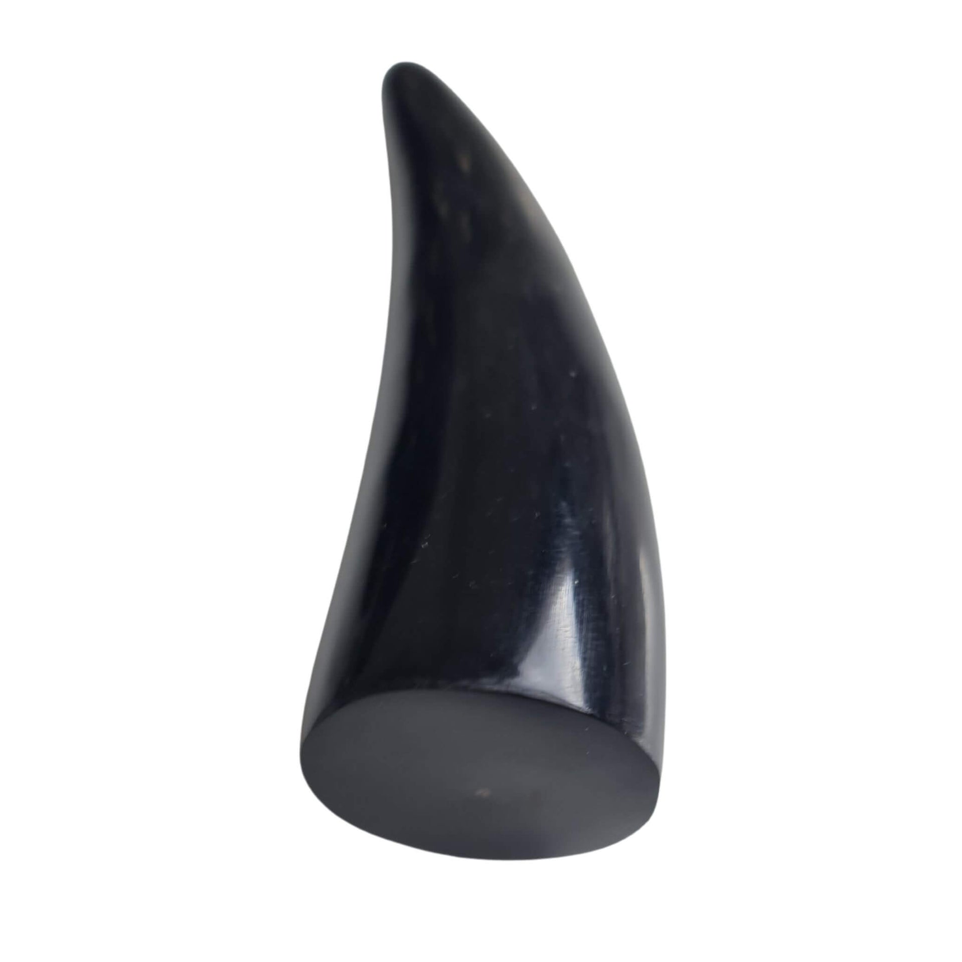 Collar colgante con cuerno natural de vaca marrón oscuro