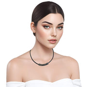 Collar gargantilla de cuero negro y tubo de strass negro