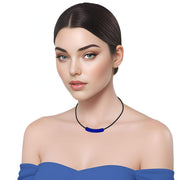 Collar gargantilla de cuero negro y tubo de strass azulón 