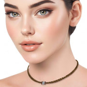 Collar gargantilla de cuero sintético trenzado dorado y rondelles