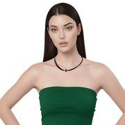 Collar gargantilla cuero negro y brillantes de cristal verde