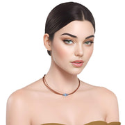 Collar de cuero chocolate y central de brillantes de cristal azul