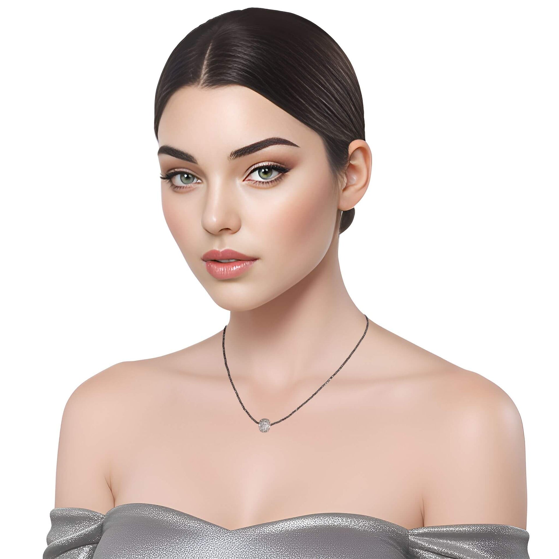 Collar de hematite negro y central de cristal de brillantes gris