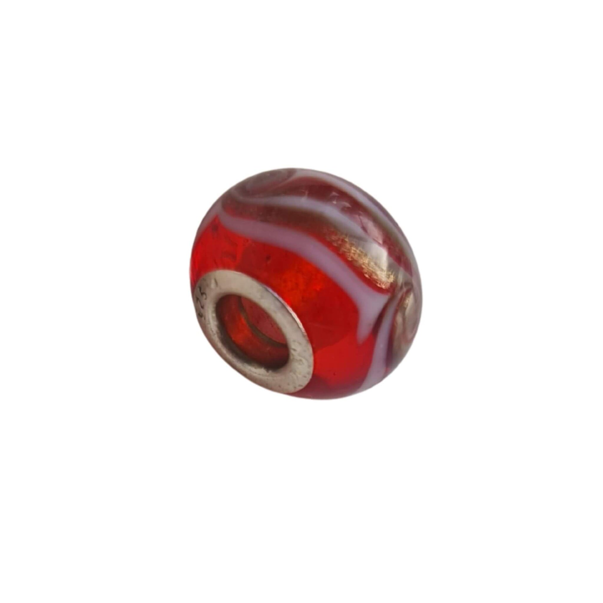 Colgante charm de plata de ley con cristal de Murano rojo