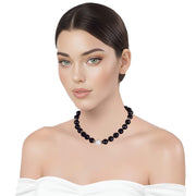 Collar de Onix facetado y bola central de jade blanco