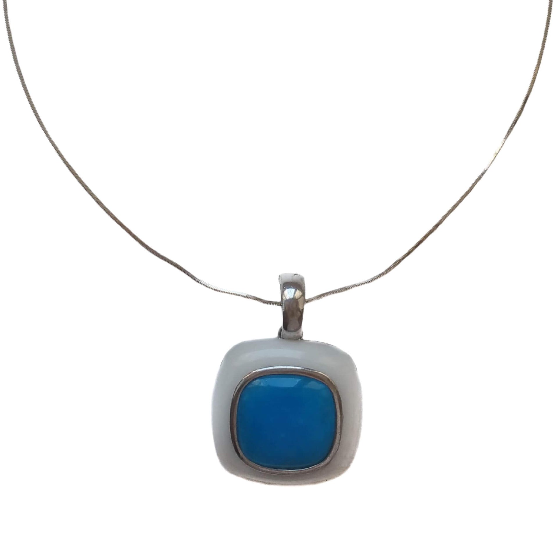 Collar colgante de plata de ley con jade blanco y cuarzo azul turquesa