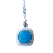 Collar colgante de plata de ley con jade blanco y cuarzo azul turquesa