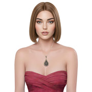 Colgante lágrima de plata de ley con circonitas blancas y brillantes lilas