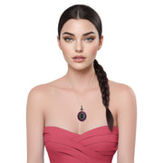 Colgante de plata de ley ovalado con piedras semipreciosas de esmeraldas y rubíes