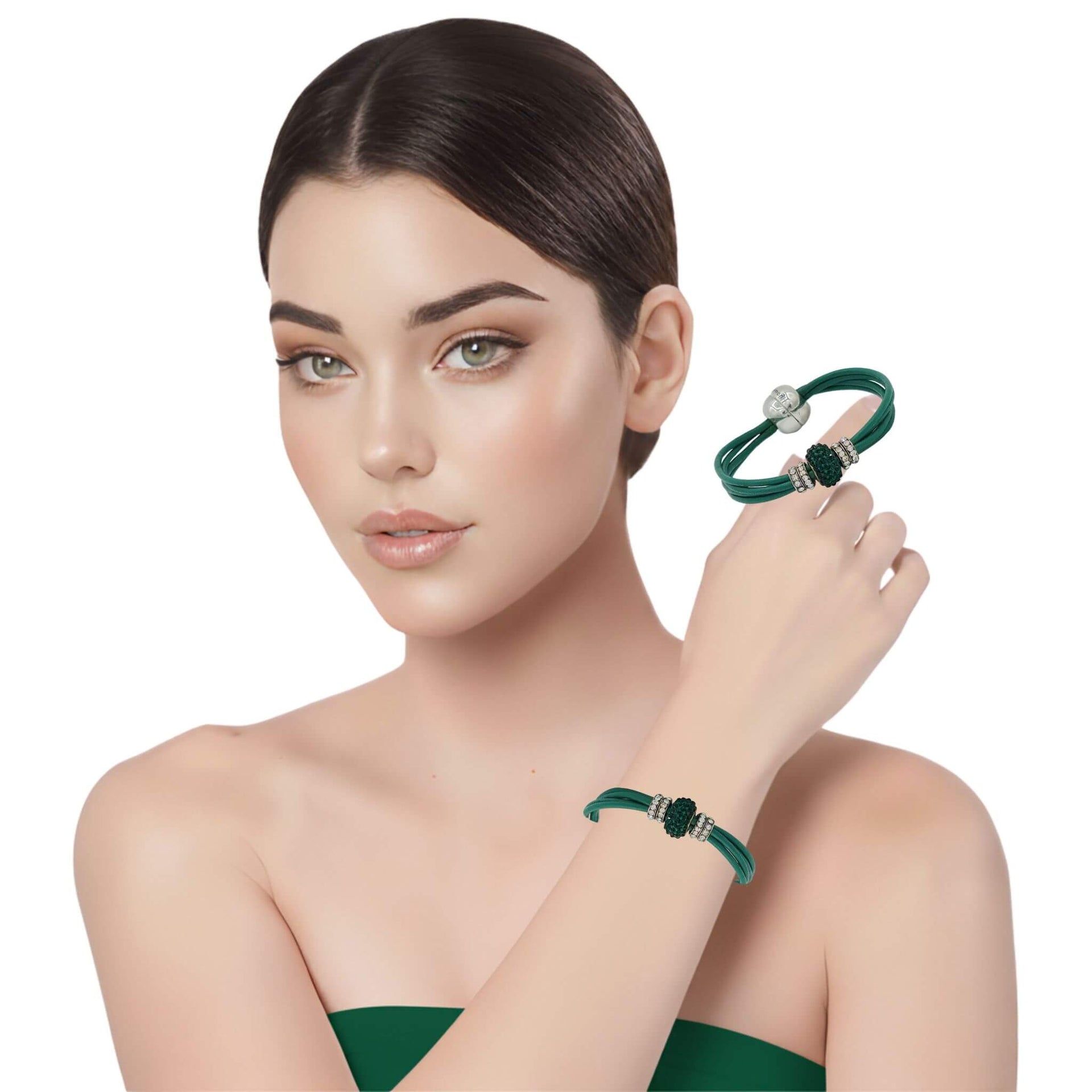 Pulsera de cuero verde y central de brillantes de cristal verde