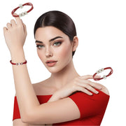 Pulsera de cuero rojo y brillantes de cristal blancos