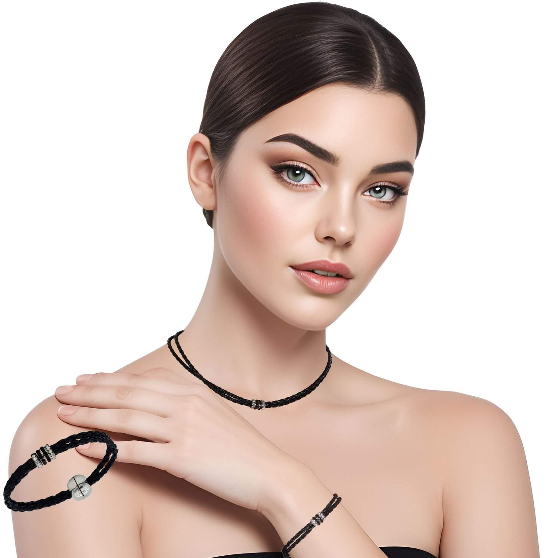 Pulsera y collar  de cuero sintético trenzado negro y rondelles de strass