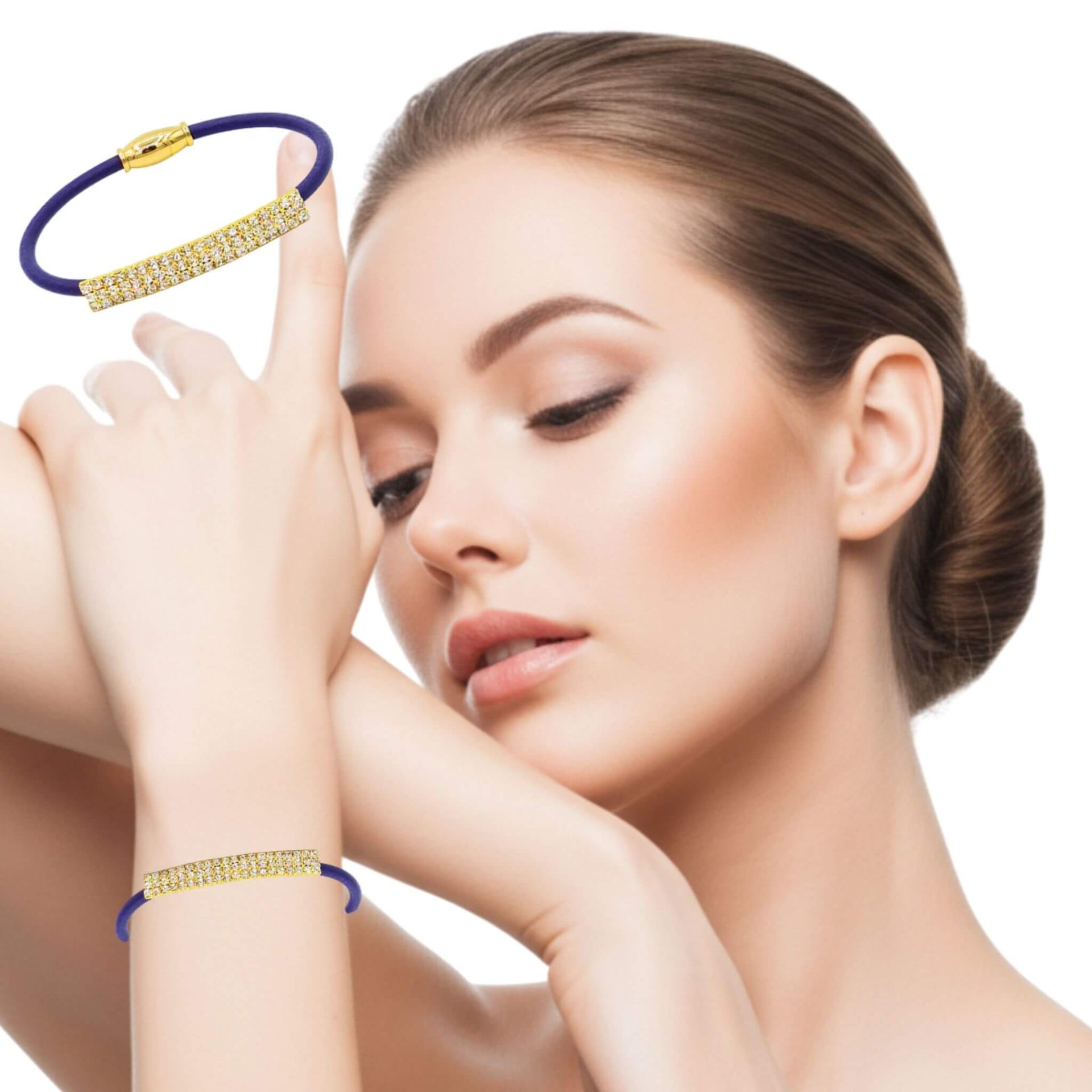 Pulsera de cuero morado con pieza dorada de brillantes de strass