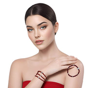 Pulsera de cristal rojo y central de brillantes de cristal en blanco